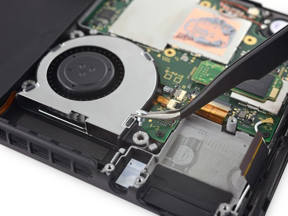 Riparazione Nintendo Switch con problema di surriscaldamento